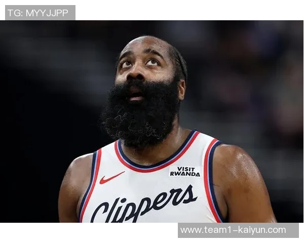 比尔称赞哈登无与伦比的名人堂地位强调其无私精神的重要性