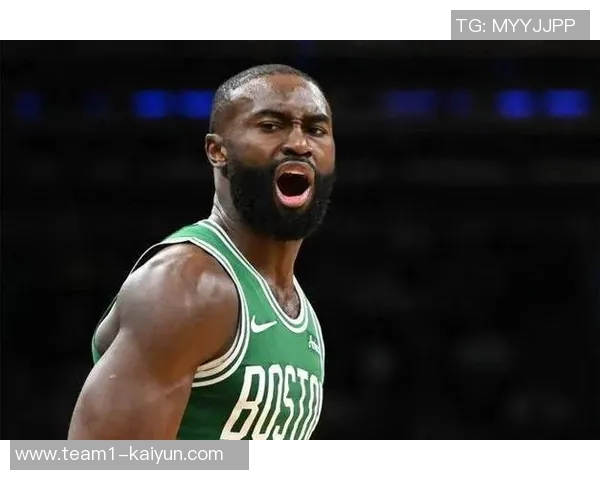 杰伦布朗半场表现出色独得12分助球队领先正负值高达24