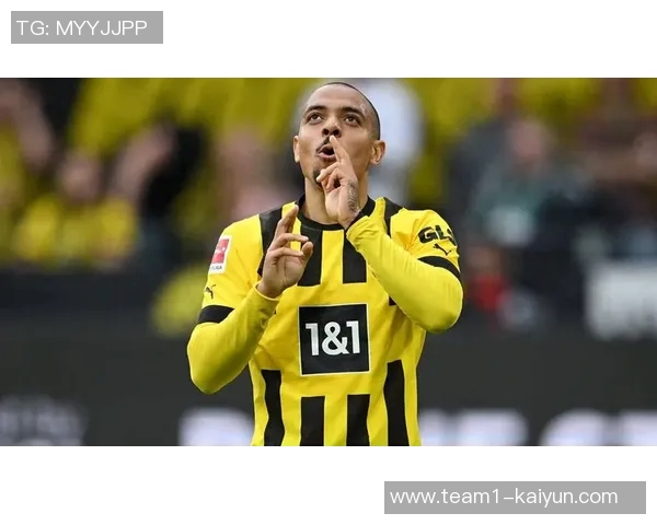 罗马再次向维拉前锋马伦发起报价交易前景令人谨慎乐观 罗马再次向维拉前锋马伦发起报价交易前景令人谨慎乐观